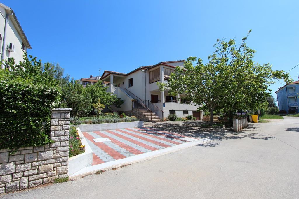 Rooms And Apartment Sanja Rovinj Exterior foto