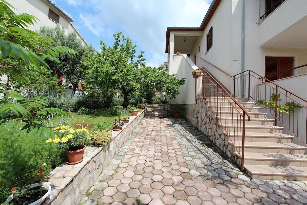 Rooms And Apartment Sanja Rovinj Exterior foto
