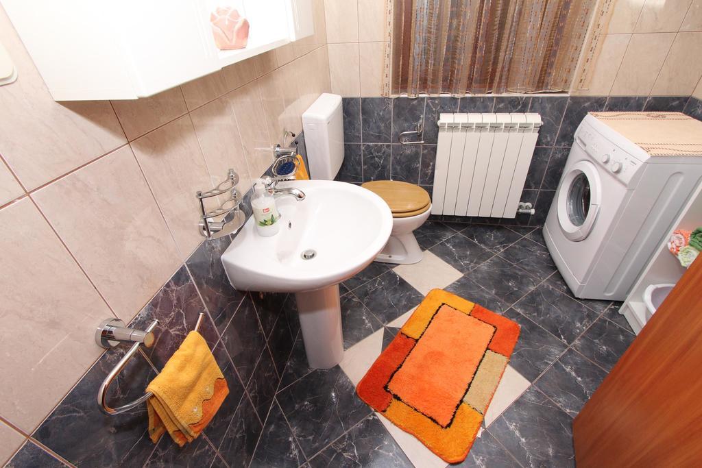 Rooms And Apartment Sanja Rovinj Exterior foto
